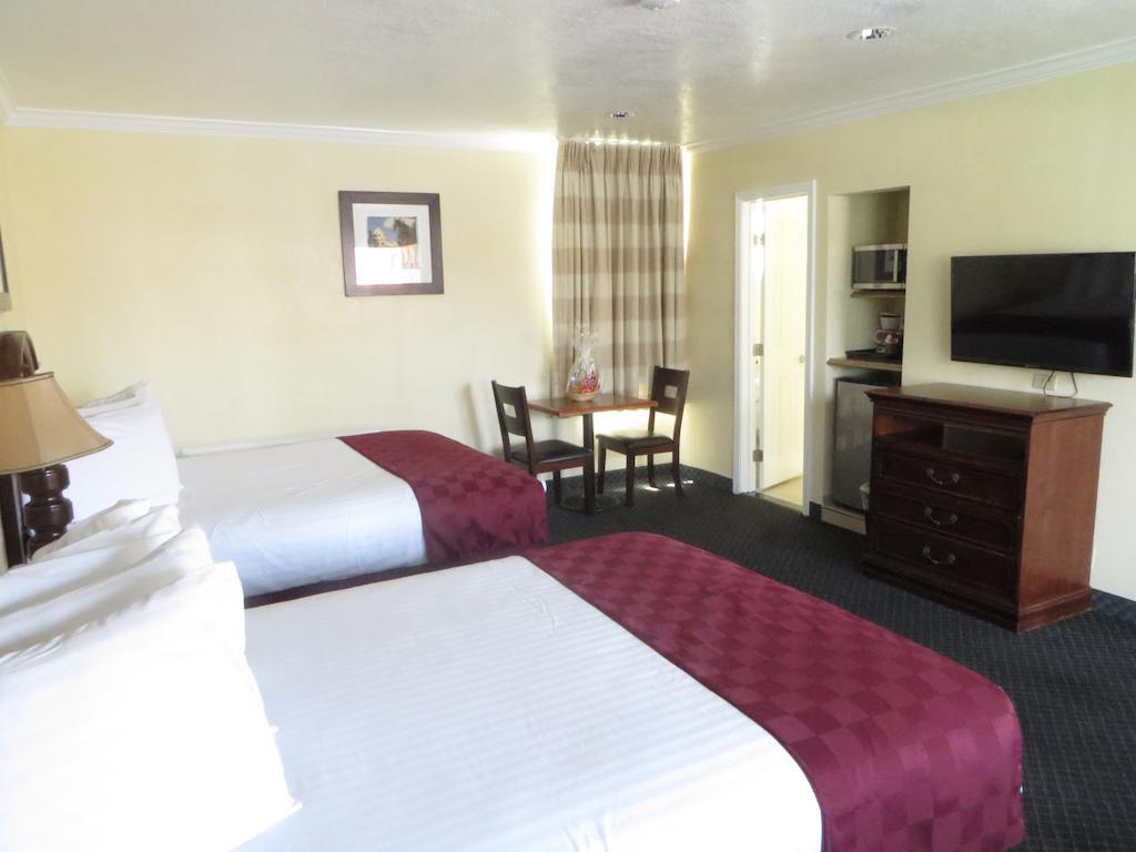 Best Inn & Suites Buena Park Exterior foto