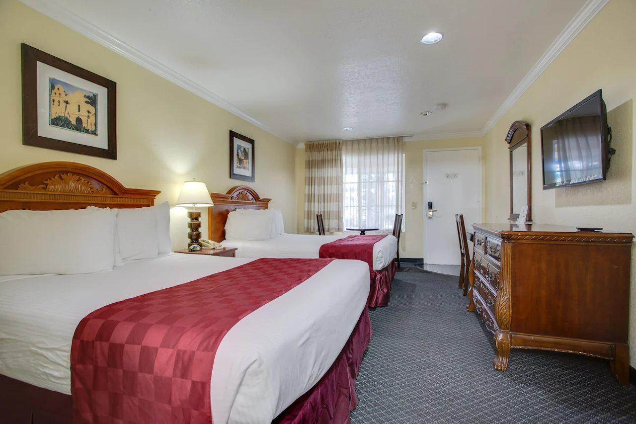 Best Inn & Suites Buena Park Exterior foto