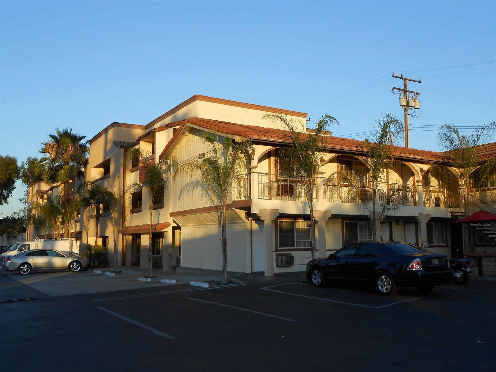 Best Inn & Suites Buena Park Exterior foto